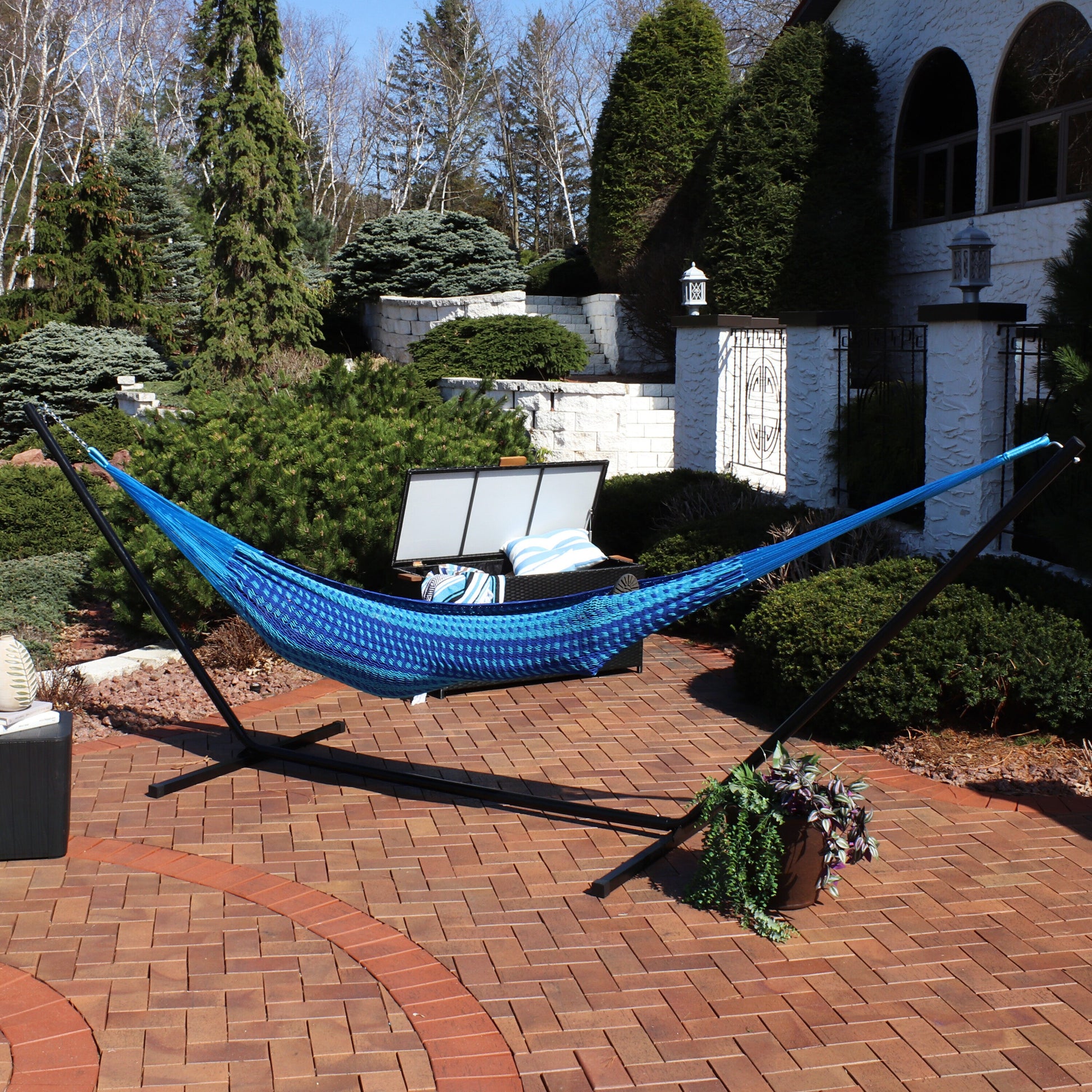 Sunnydaze Decor Blue Rope Hammock with Stand