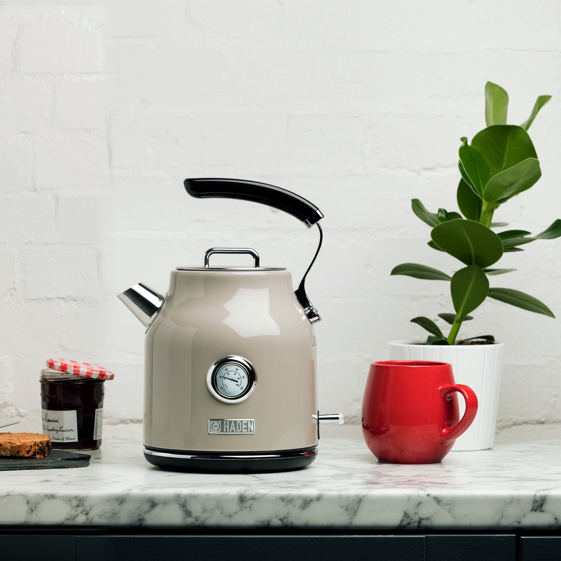 Open Box Haden Dorset 1.7 Liter Stainless Steel Electric Kettle, Beige