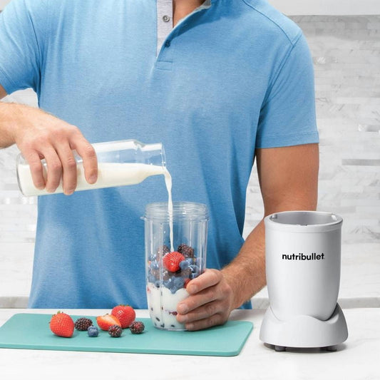 Nutriullet Pro 900 Series - Matte White: 900-Watt Personal lender, Smoothie r, Dishwasher-Safe Parts