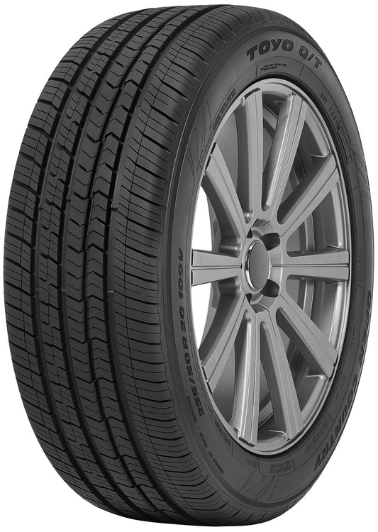 Toyo Open Country Q/T 265/70R17 113 H Tire